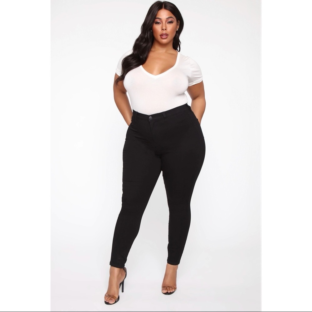 Emma Super Stretch High Rise Skinny Jean - Black (NWT)